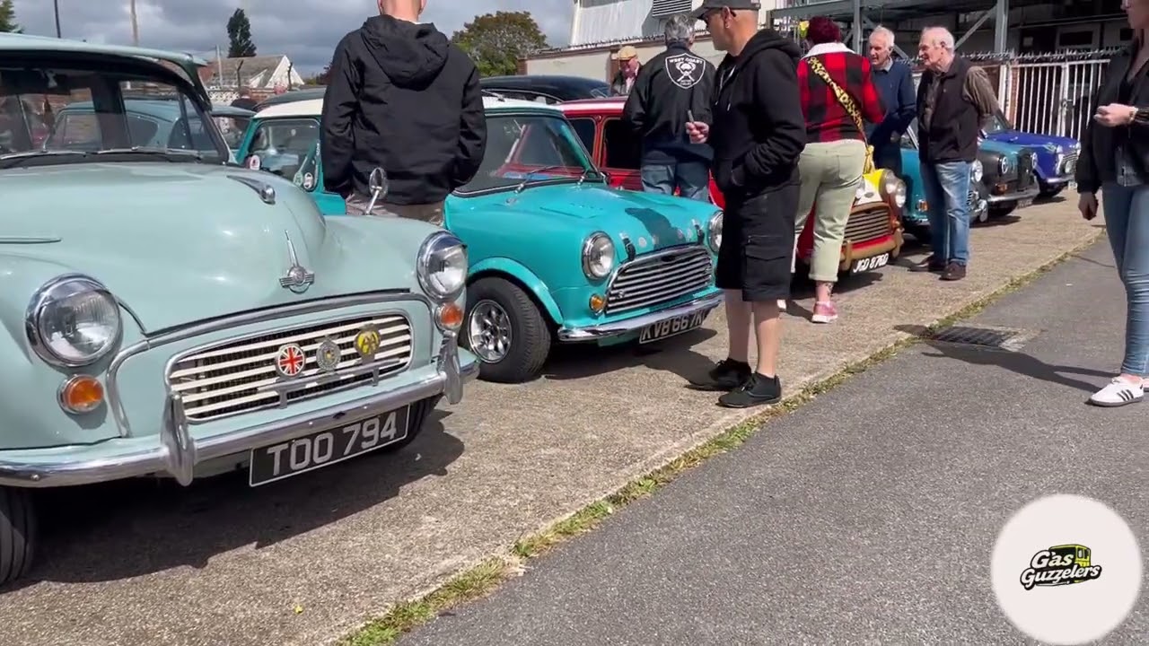 Canvey car show round 2