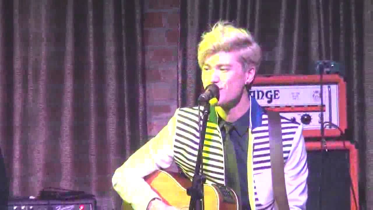 20130427 Lunafly in Evans lounge - Just the way you are (cover)