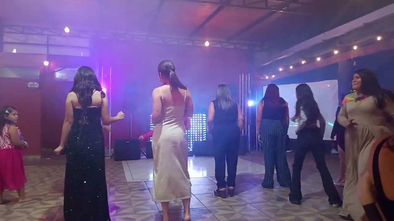 A bailar