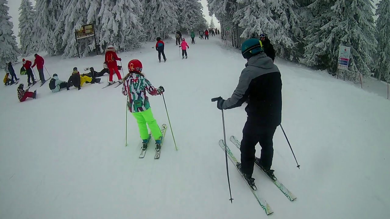 Ски на Пампорово Туристическа писта - Skiing at Pamporovo Bulgaria