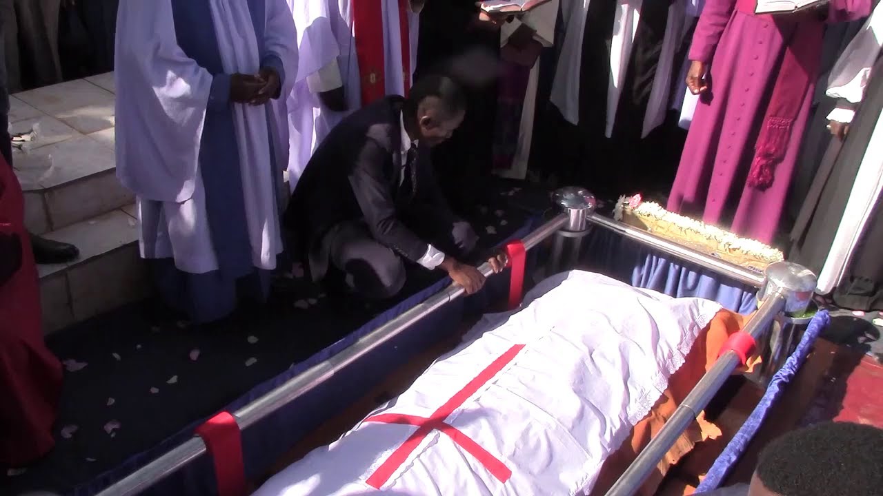 Agataliikonfuufu DR  AGGREY KIYINGI AZIIKIDDWA ABA FFAMIRE YE BASIIMYE GAVUMENTI