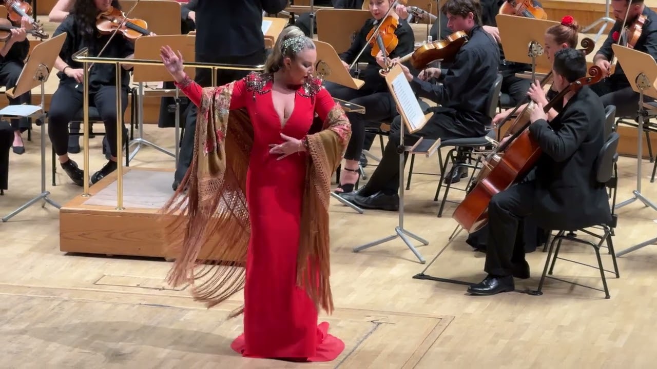 MARIOLA CANTARERO.  