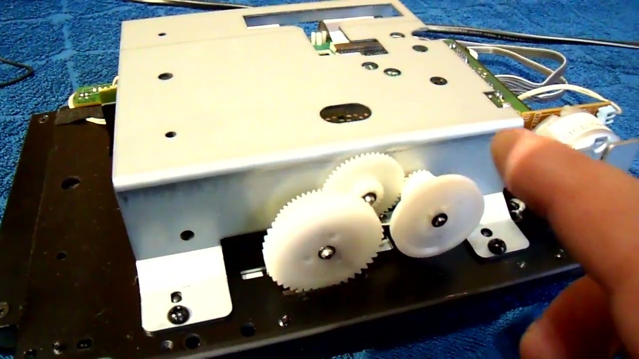 Sony MDS-JA30ES Minidisc Deck (1997-99). KMS-210A/J-N. Обзор. Профилактика. Замена пассика.