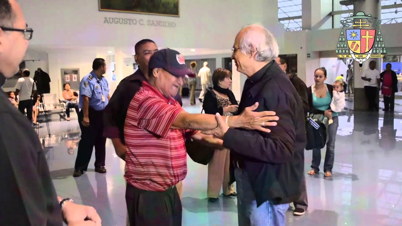 Cardenal Leopoldo Brenes viaja a Roma