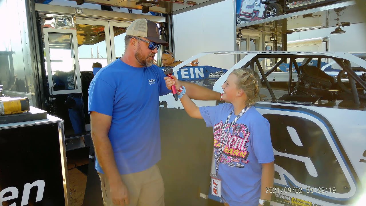 Riley interviews World of Outlaws driver Jonathan Davenport at Cherokee Speedway 2021