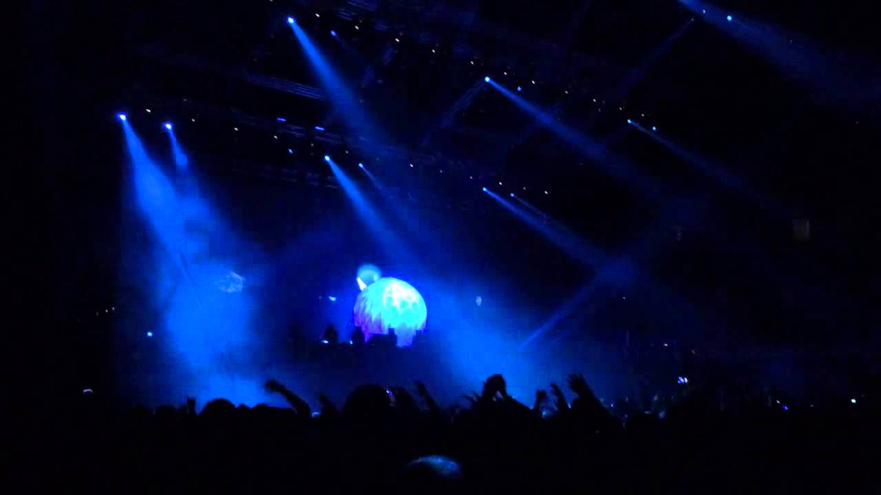 Bogdan Vix feat. Renee Stahl - Forever played by Armin van Buuren @ Armin Only Sofia (07.02.2014)