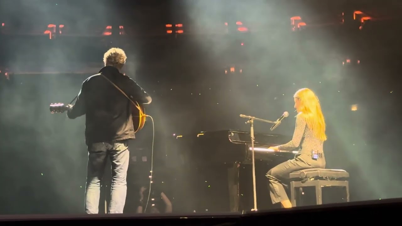 Markéta Irglová & Glen Hansard - Falling Slowly live O2 arena, Prague, Czech Republic - 27/11/2024