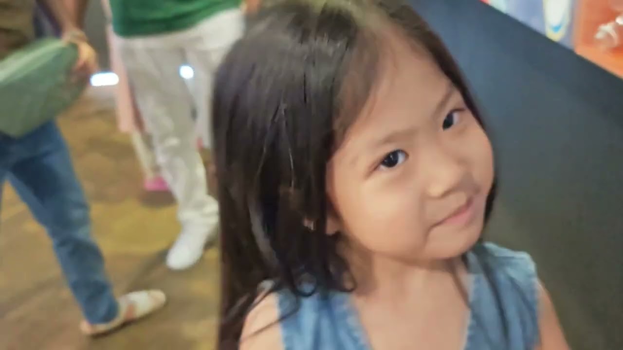 Vlog 29 Day 1 Holiday Mood On 在KL to terengganu , family trip , 旅行开始咯，去丁加奴