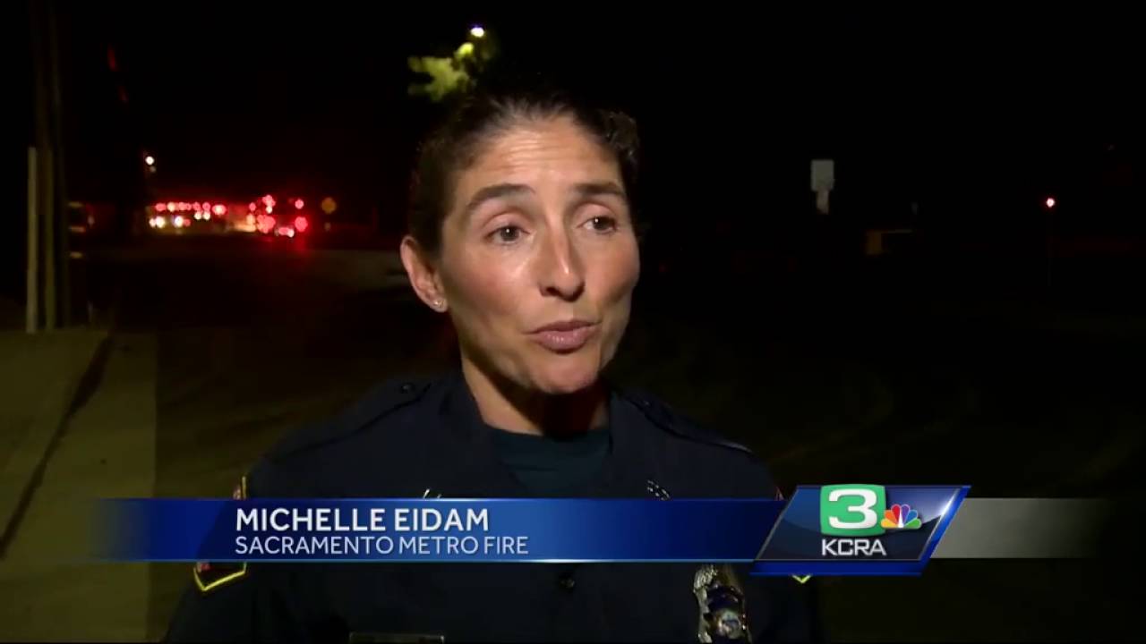 100 vehicles burned in fire at south Sacramento wrecking yard