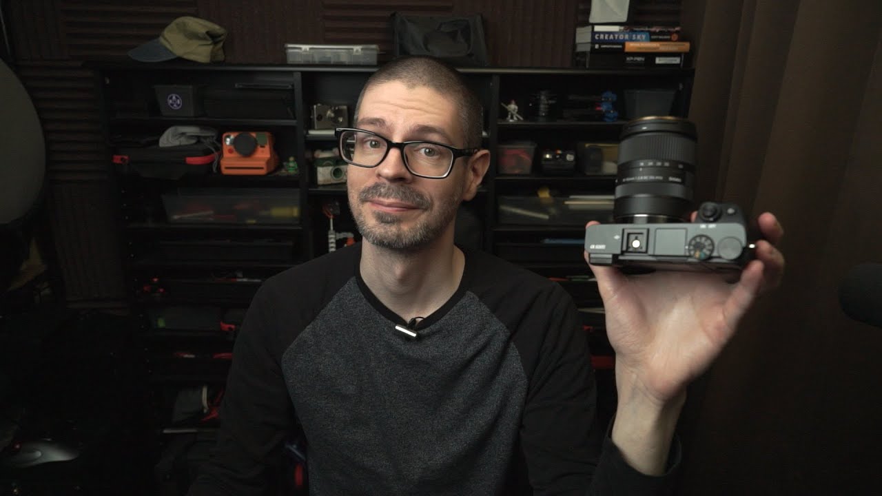 Testing the Sony A7S as my webcam with HDMI & IED to control settings. 📷✨ Is CD AF good enough?