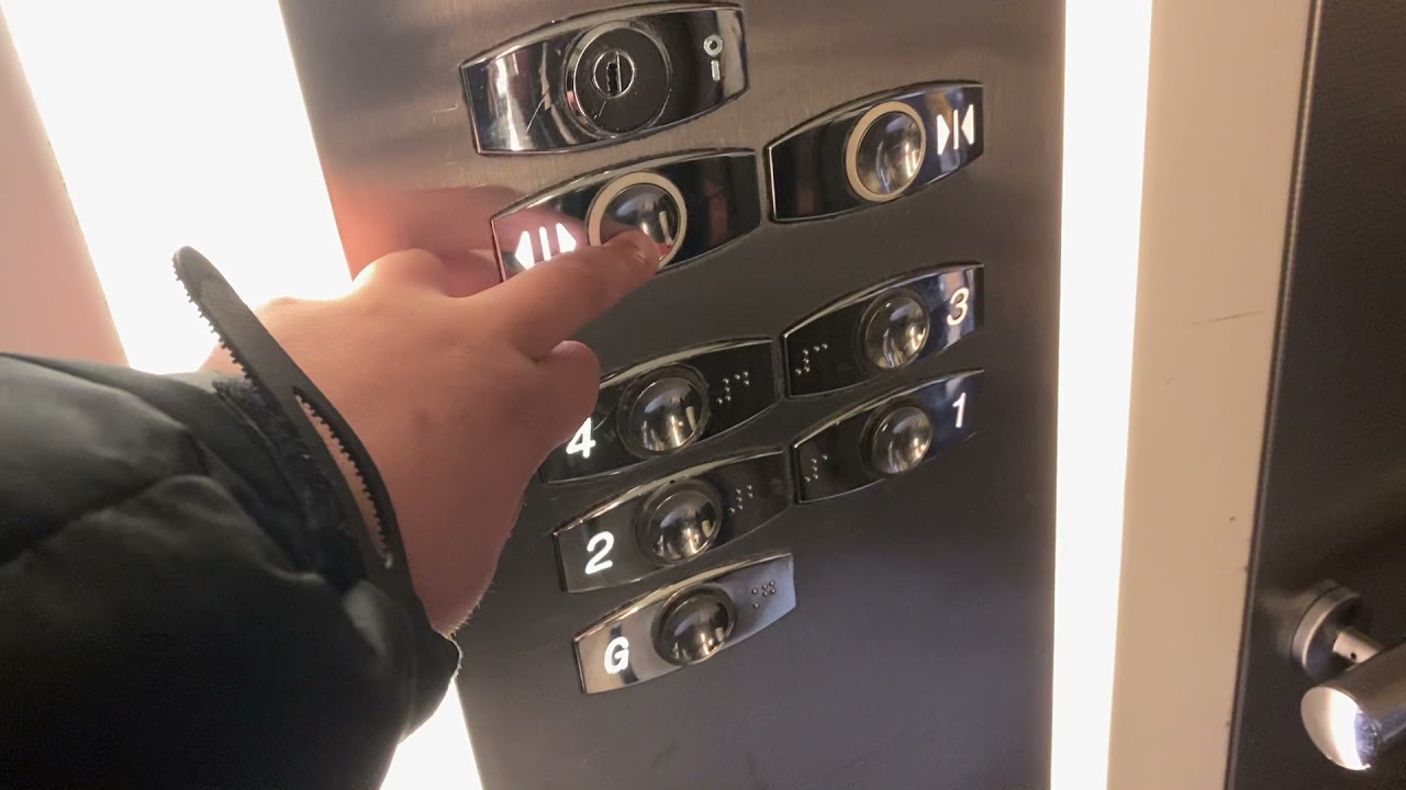 Otis 2000 Elevator At The Brewery Car Park Romford Part 2