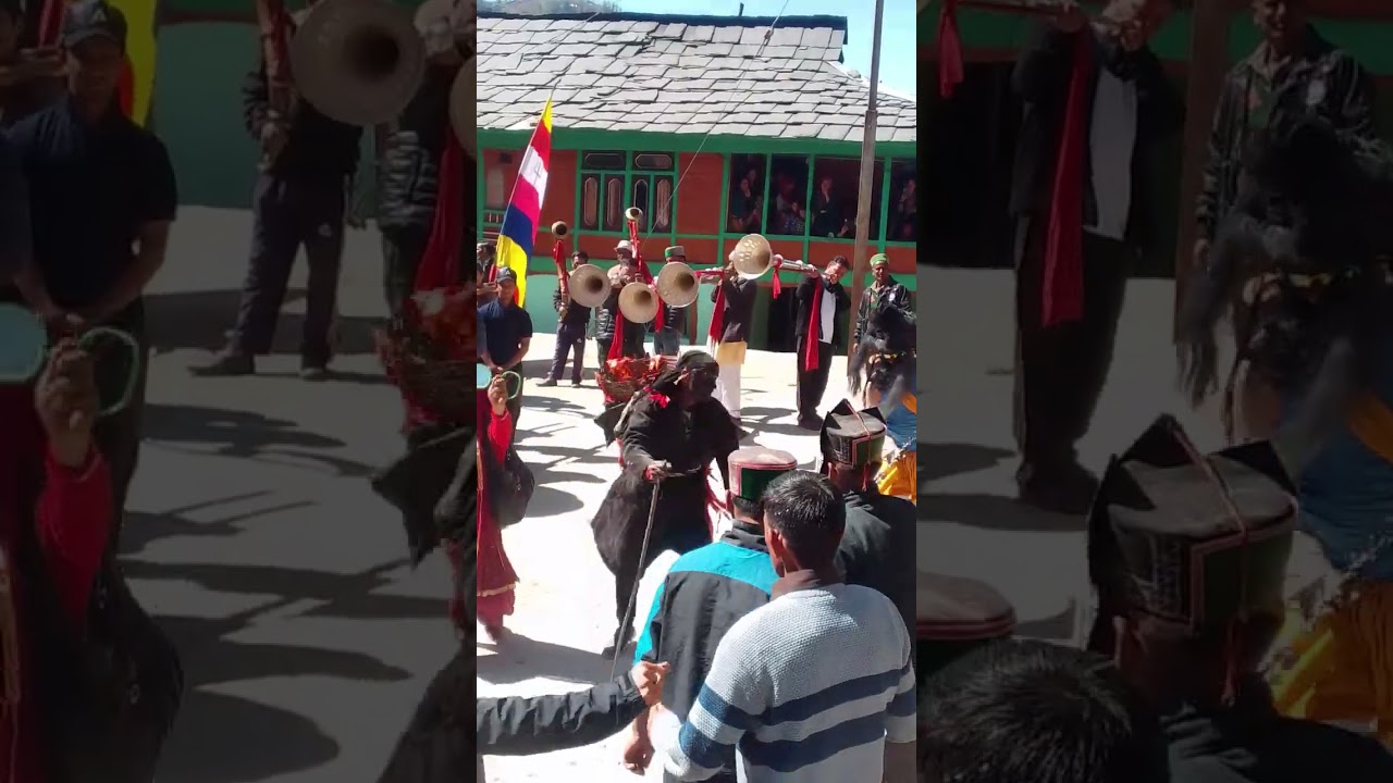सुमली फागली  देव श्री नगलवाणी सुमुनाग जी 🔱 के द्बारा किया जाती है