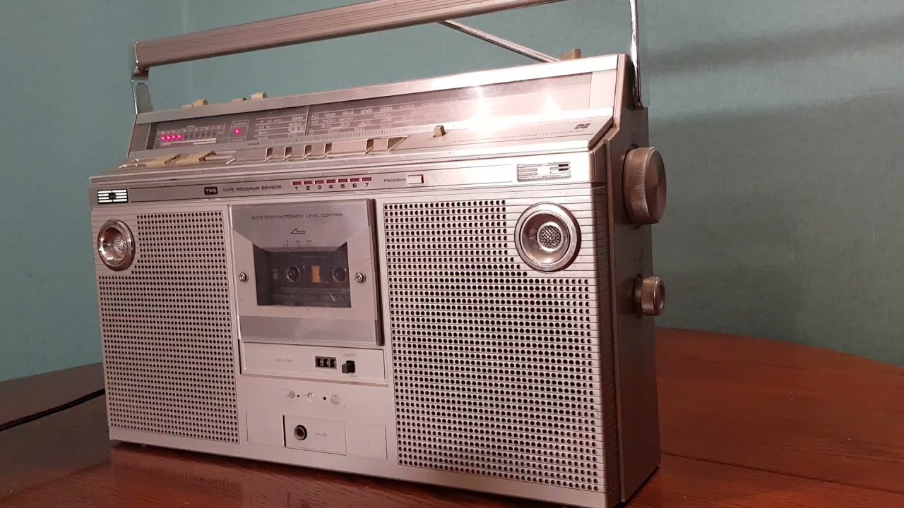Попалась NationalPanasonic RX-5300F.