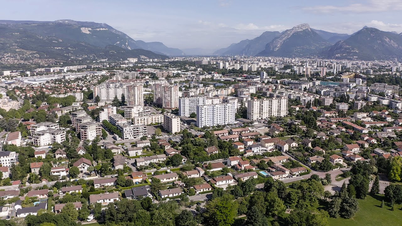 ÉCHIROLLES, cité plurielle