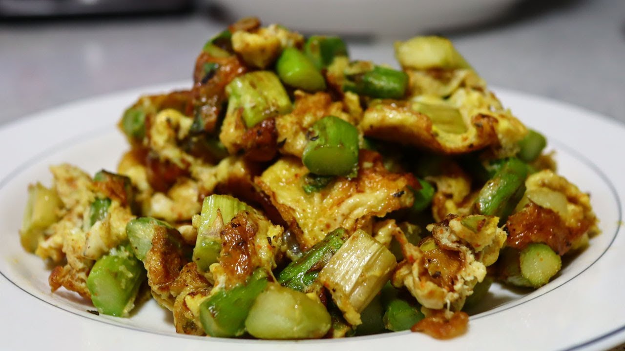 Asparagus Omelette | Quick and Easy Breakfast Idea | Easy Recipe With Asparagus