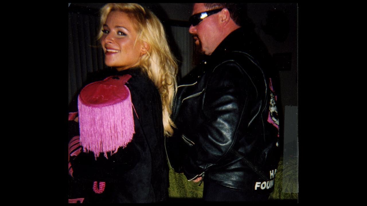 Natalya opens up about her father's passing: WWE Exclusive, Aug. 25, 2018