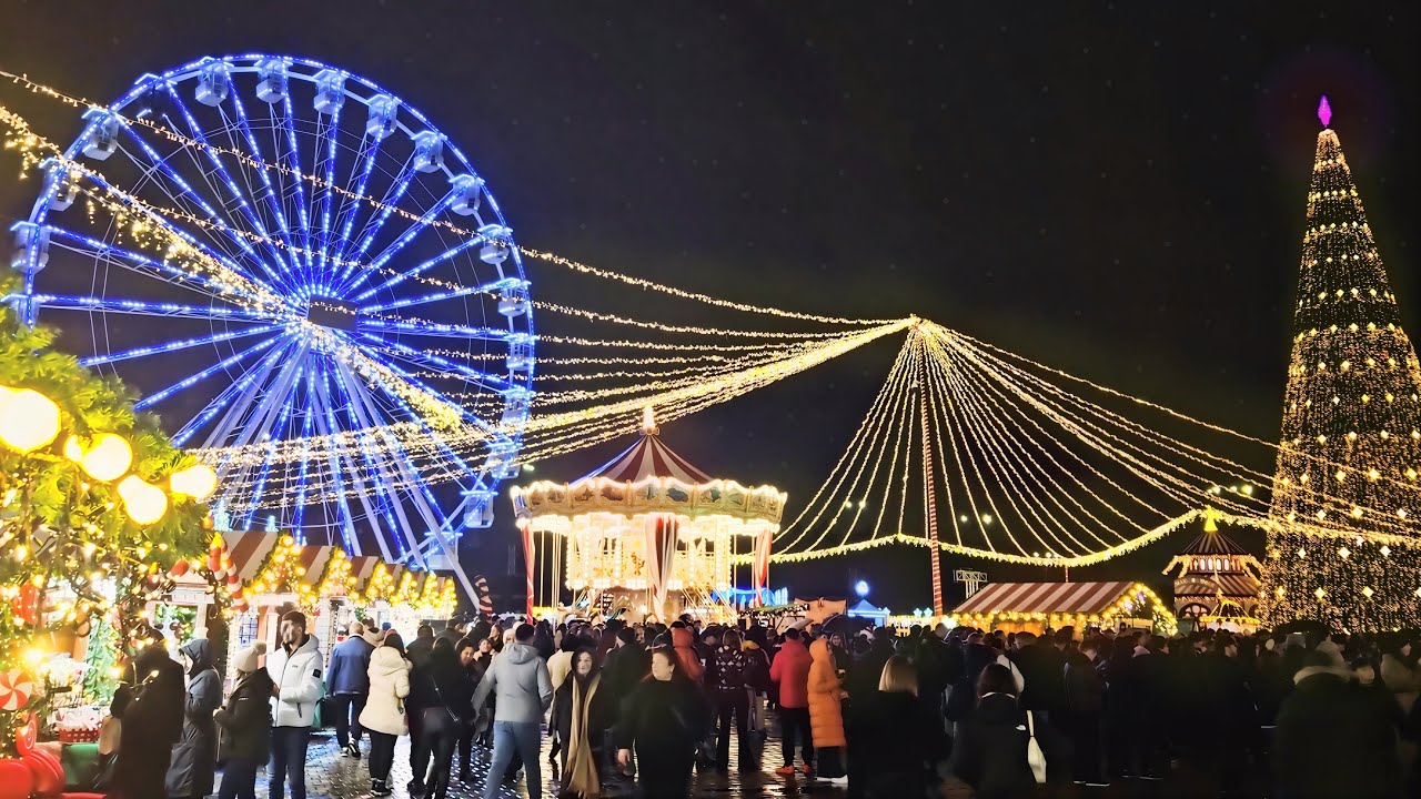 S-a deschis Târgul de Crăciun din Piața Constituției, 2025