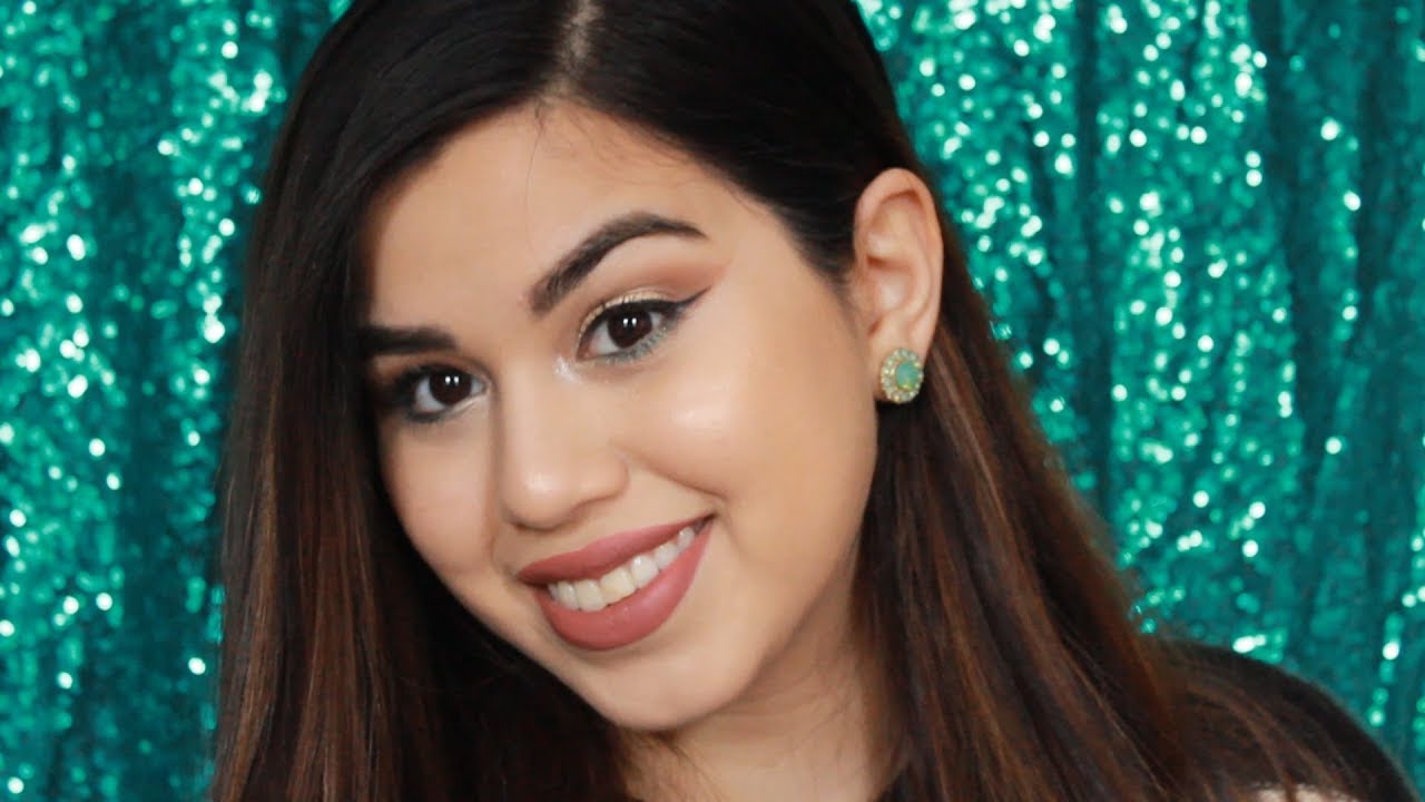 #GreenSeries: Minimalistic Holiday Makeup | Neutral Eye with Green Lower Lash Line