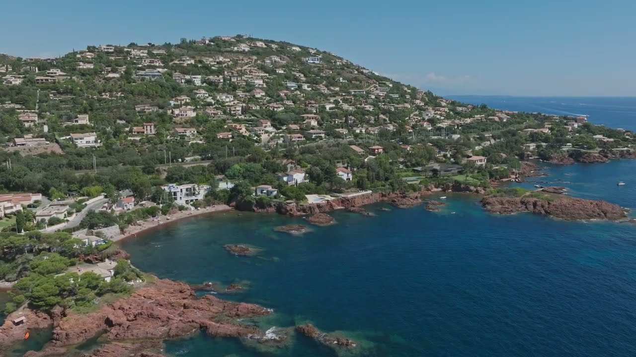 Villa Anthéa : Maison de maitre pied dans l'eau / Prestigious waterfront mansion, Côte d'Azur