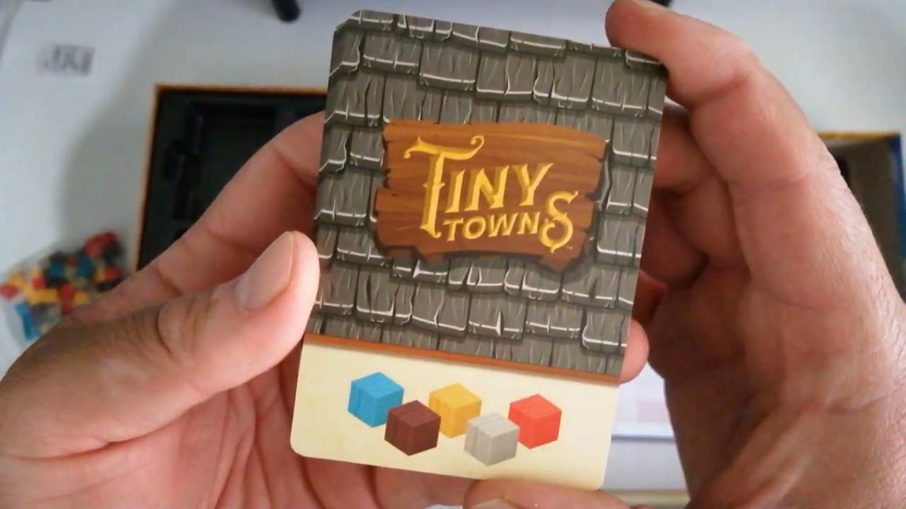 Destapando: Tiny Towns (Unboxing)