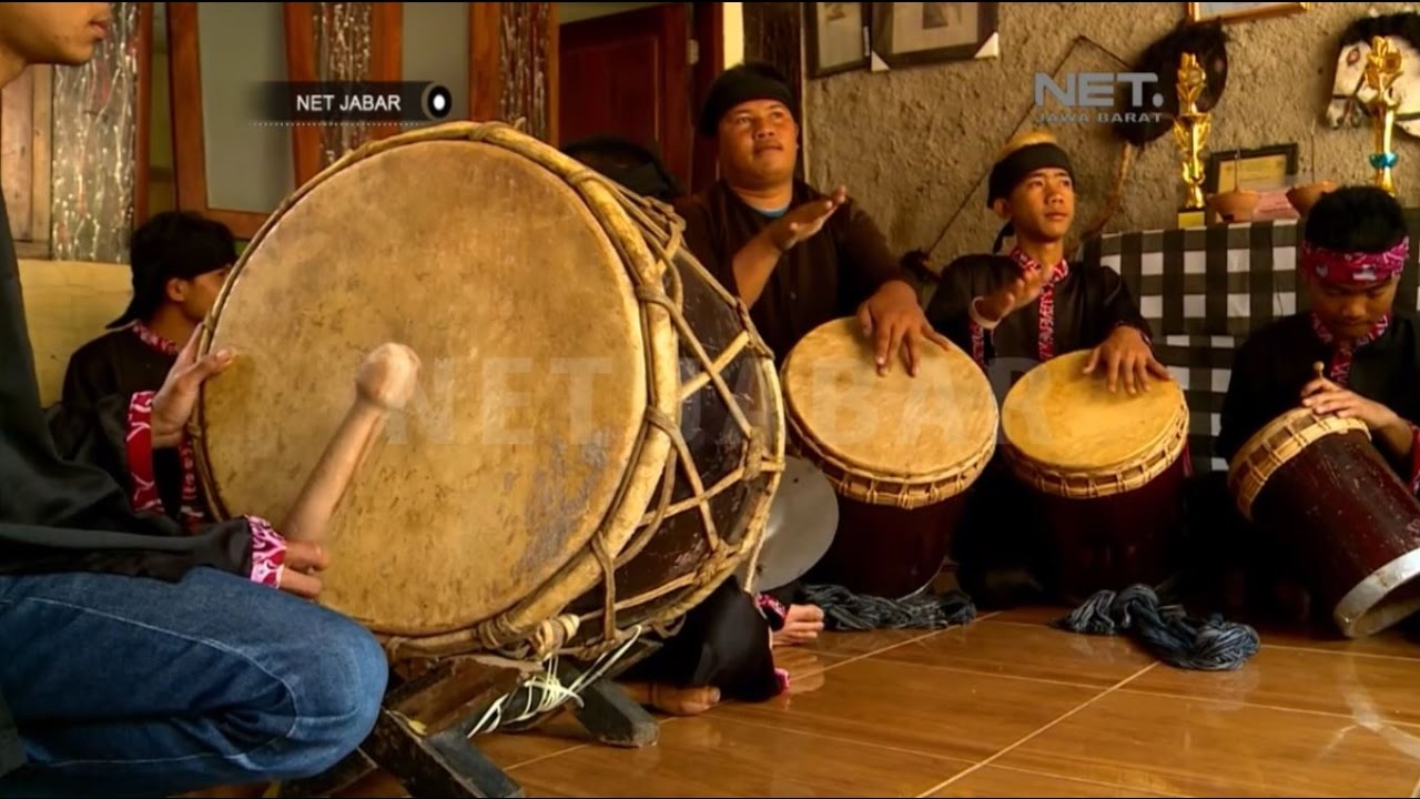 NET JABAR - ALAT MUSIK TRADISIONAL DOGDOG