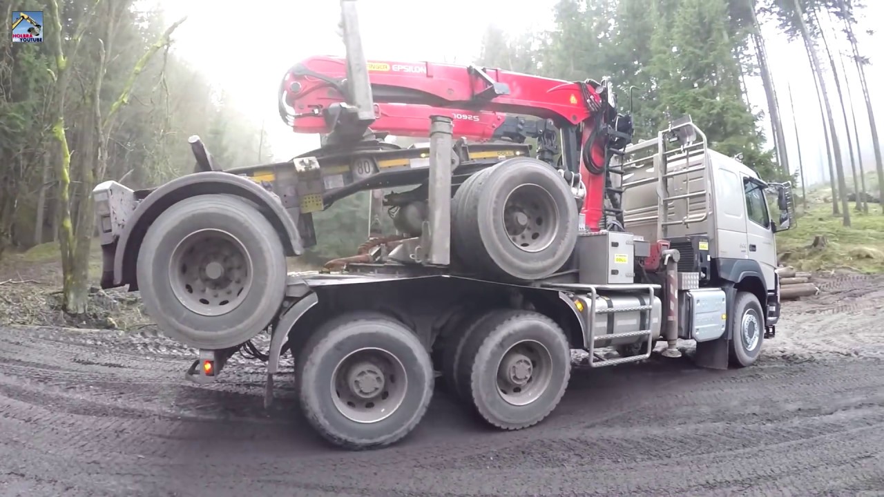 Volvo FMX 6x6 in forest