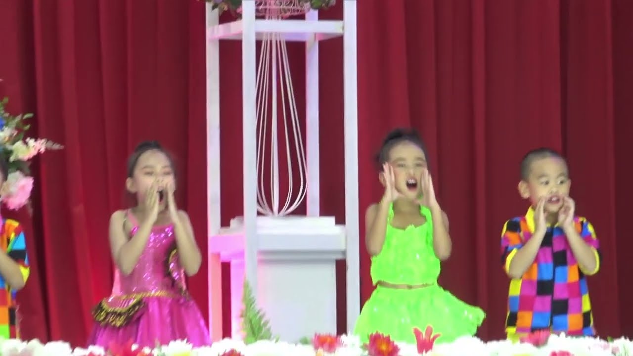 การแสดงของนักเรียนชั้นอนุบาลปีที่2 ในงาน เกษียณอายุราชการอนุบาลพระนครศรีอยุธยา ปี2566