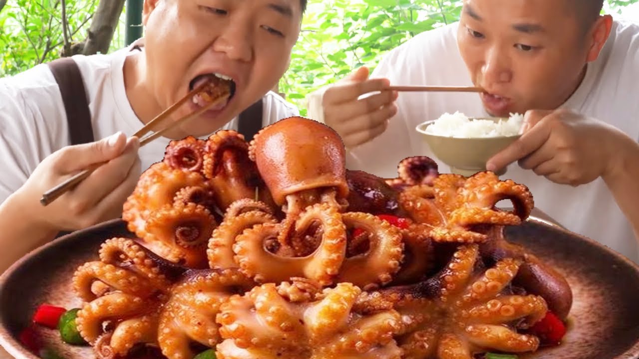 3斤章魚，二弟做“紅燒章魚”，香辣Q彈下飯吃過癮【鐵鍋視頻】