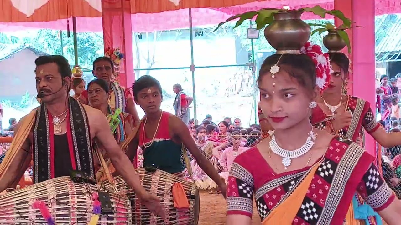 ଛିଲପା ଲେଡିସ୍ ଦଳପ୍ ପ୍ରଥମ ପ୍ରବେଶ ଦୃଶ୍ୟ💐 ଗାୟିକା, ଆସ୍ଥା ପଟେଲ ଭାଇରାଲ ଭିଡିଓ💐#sambalpurikirtan #viralvideo 