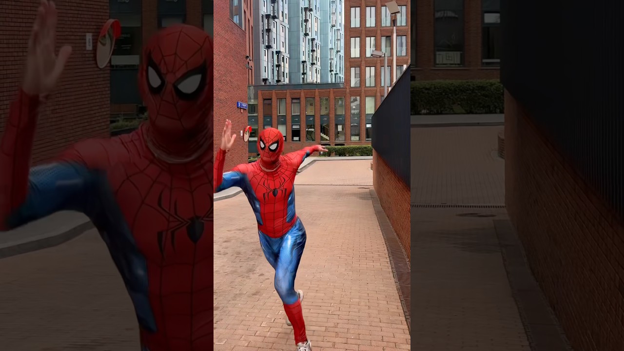 Spider-Man is in a hurry😱#shorts