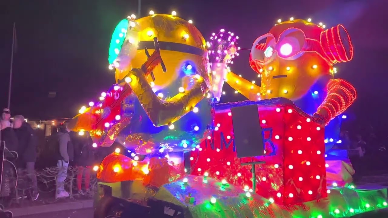 Verlichte carnavalsoptocht Knollenrijk (Berghem) 2023.