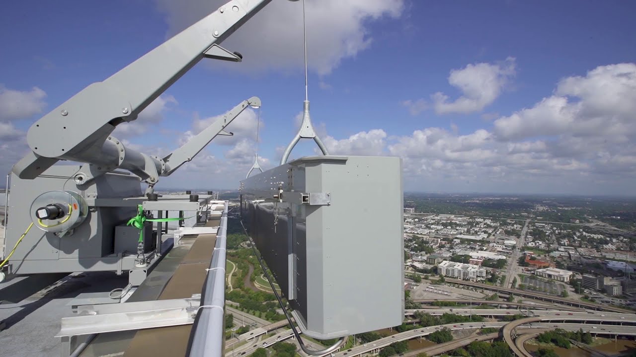 Manntech BMU replacement by helicopter - 3 Allen Centre, Houston