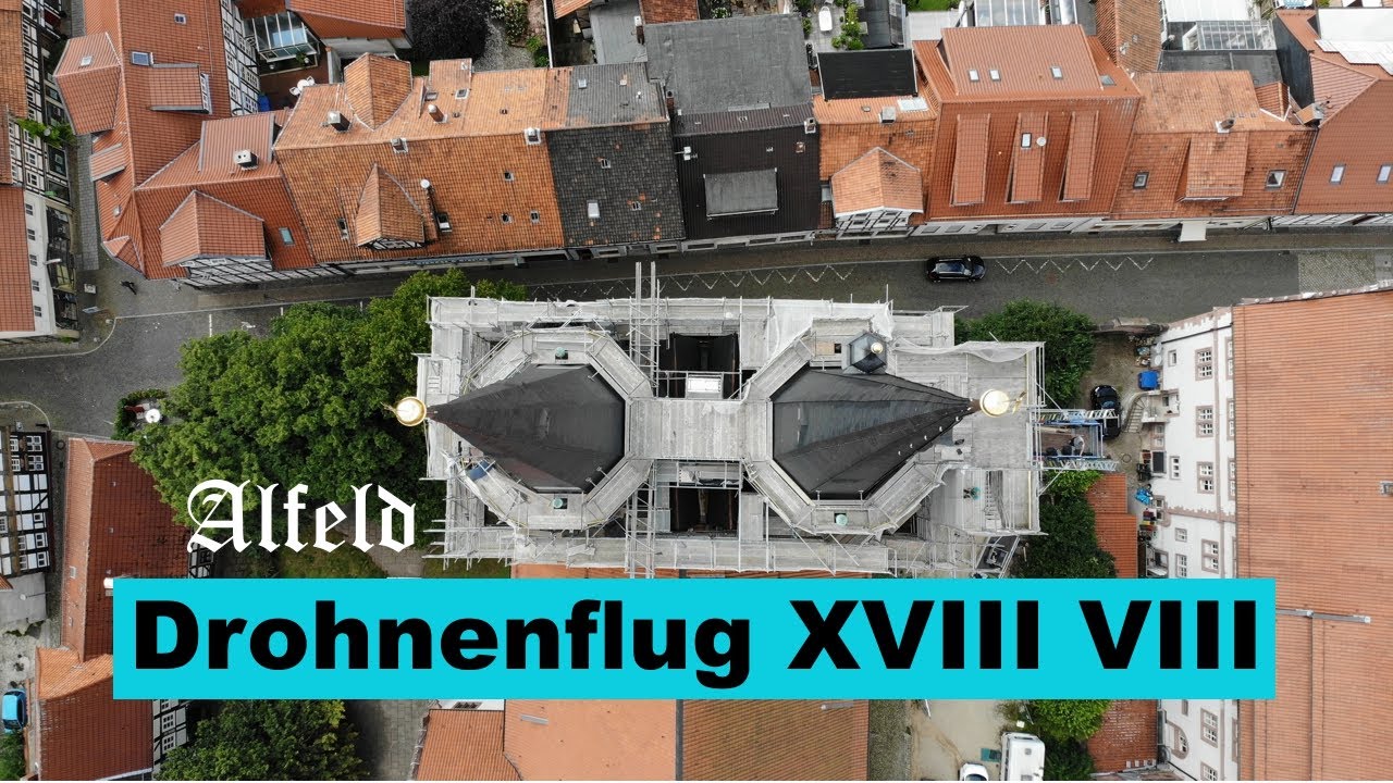 Schieferarbeiten in luftiger H&ouml;he - St. Nicolaikirche Alfeld am XVIII VIII - Die Kirchendachdecker