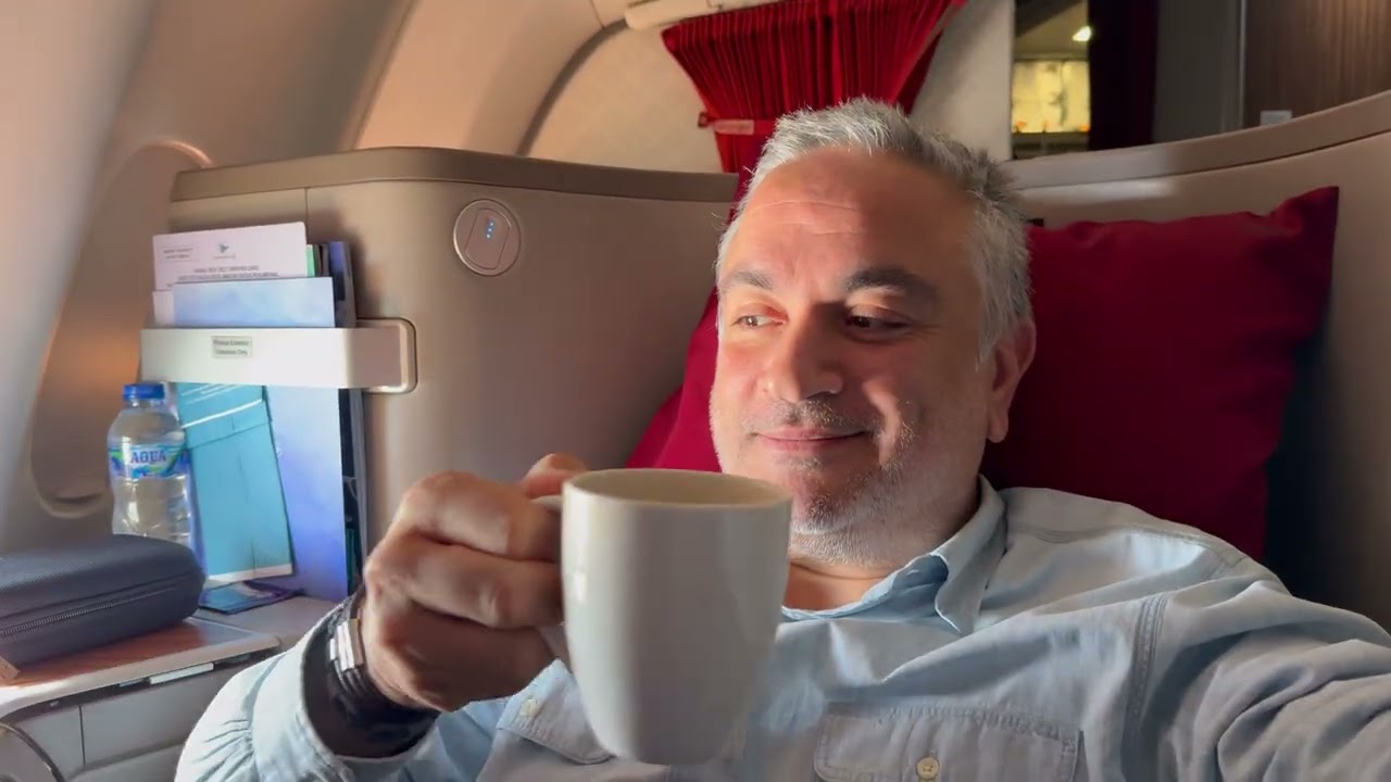 Garuda Indonesia Flight Review, Business Class From Sydney to Bali. Airports, Airline Experience