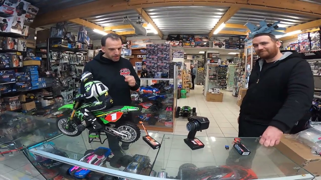ON TEST LA NOUVELLE MOTO LOSI RC #MotoRC #LosiCrossRC #ToutTerrainRC #RCMoto #TuningRC #EntretienRC