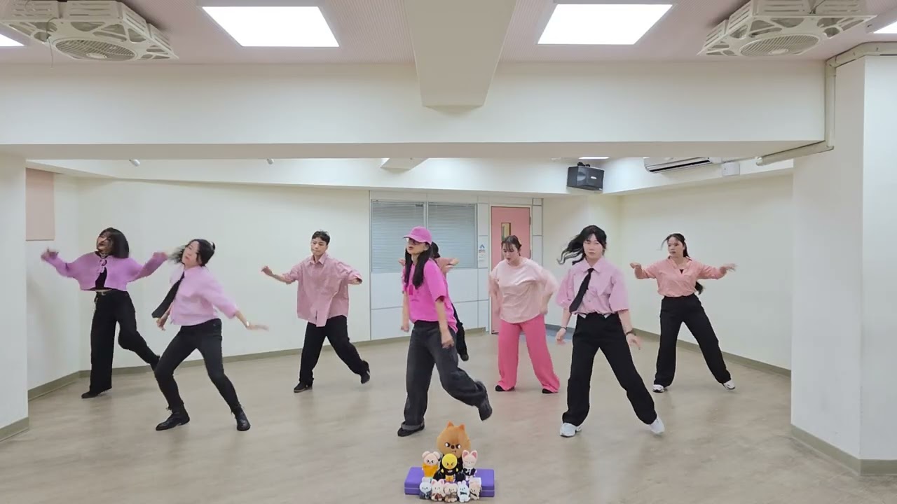 35周四2030忠孝Straykids - Do it