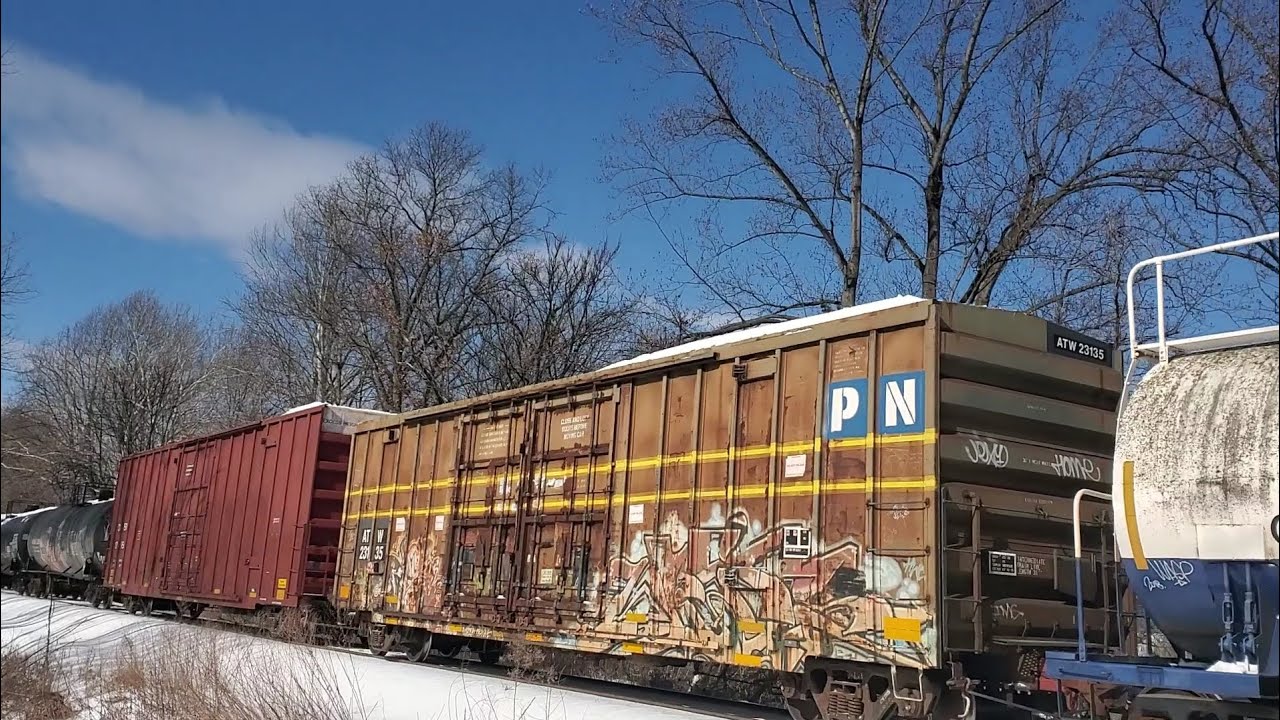 CSX Mix Freight Train on the B&O OML near Plane#4 After Fresh Snow 1/26/26