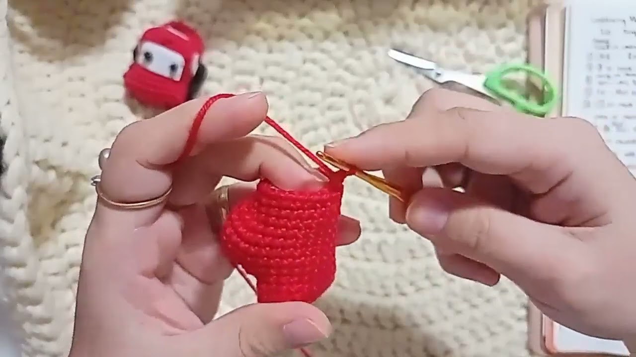 Let's make a customized crochet keychain,  Cars Lightning McQueen, Easy to Follow Crochet Tutorial