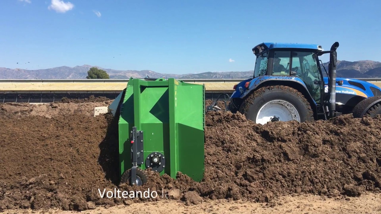 Volteadora de compost