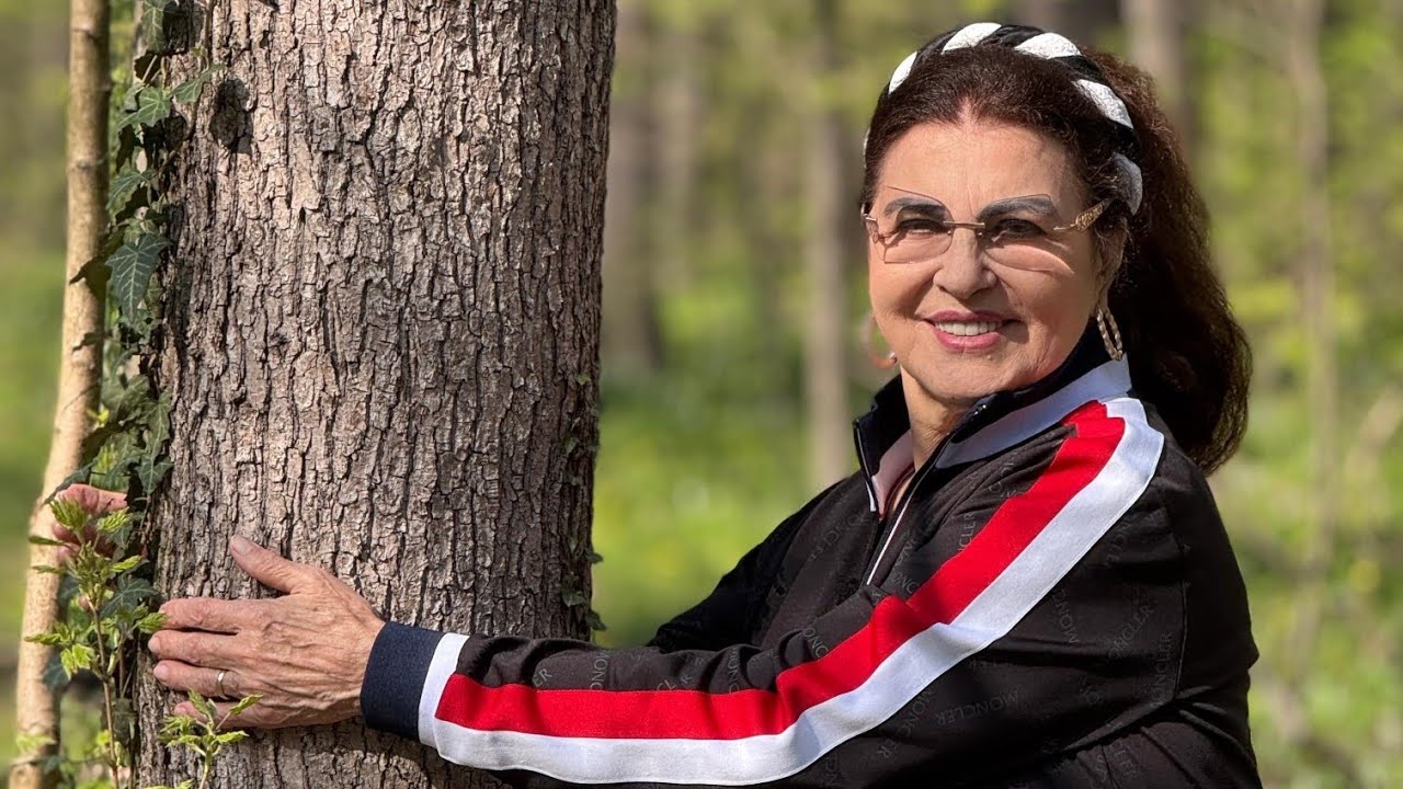 IRINA LOGHIN - La cules de leurda!🔝🌱