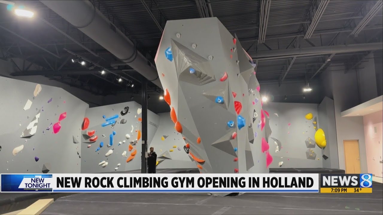 Tiltable boulder, Madcap coffee, community: Inside Holland&rsquo;s new climbing gym