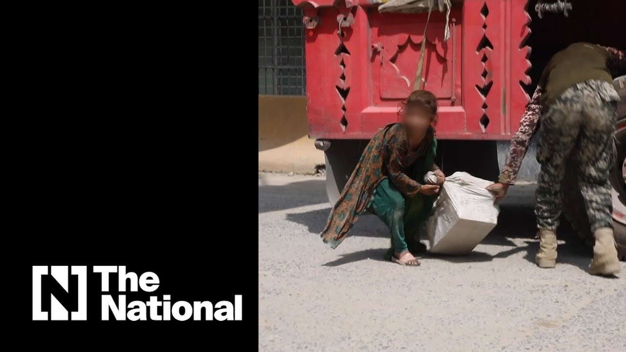 The journey of Afghan children who hide under trucks to smuggle goods into Pakistan