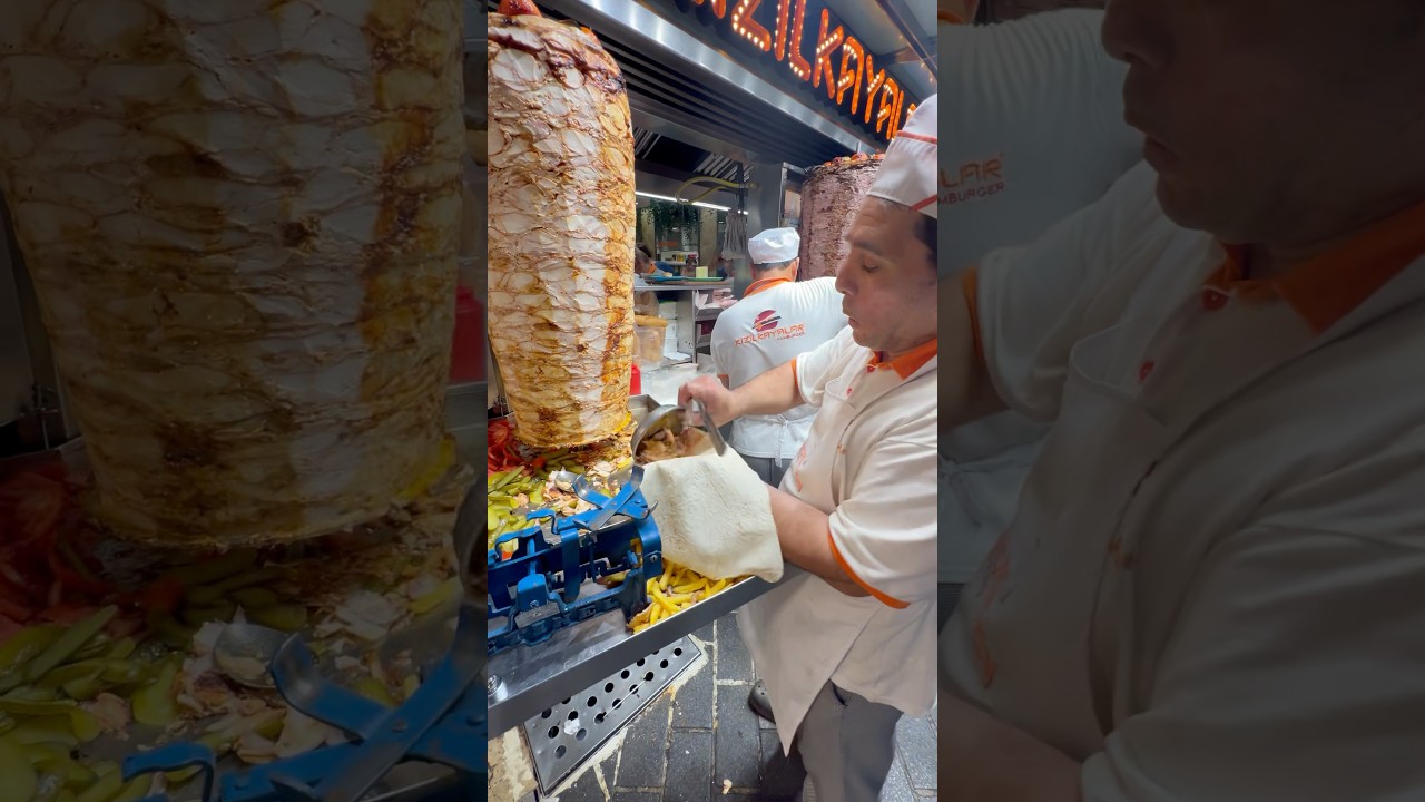 Turkish Man makes Fresh & Hot Chicken Shawarma #donerkebab #istanbul #streetfood