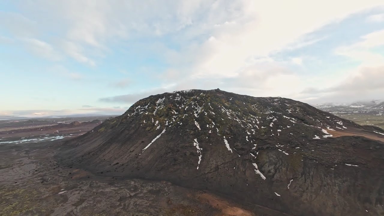 A Chill flight to enjoy the surroundings with Chimera in Iceland