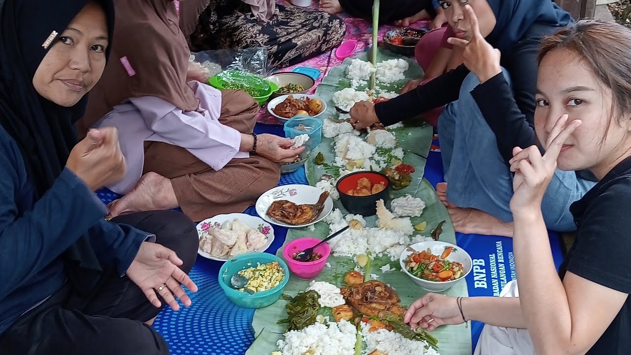 BELANJA NYAMPE CIKAJANG | NGELIWET BARENG IBU IBU | KKN VLOG