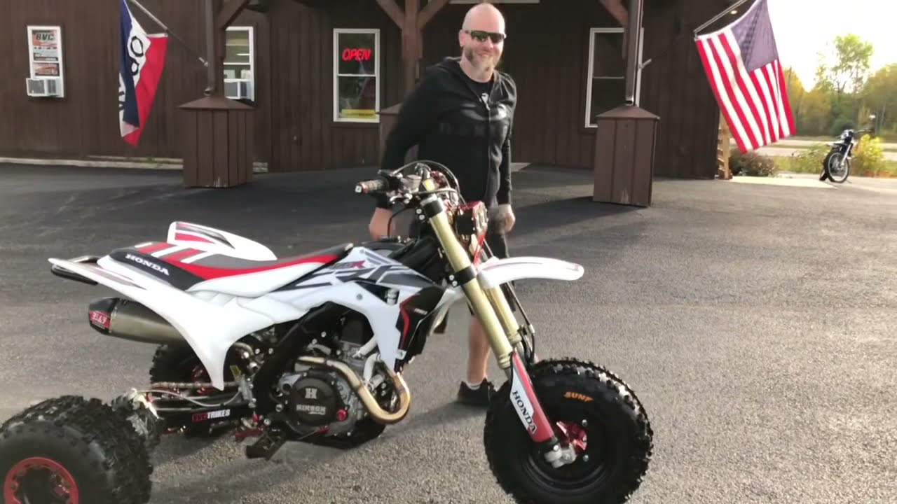 Близкое знакомство с современным трехколесным велосипедом BVC TRIKES