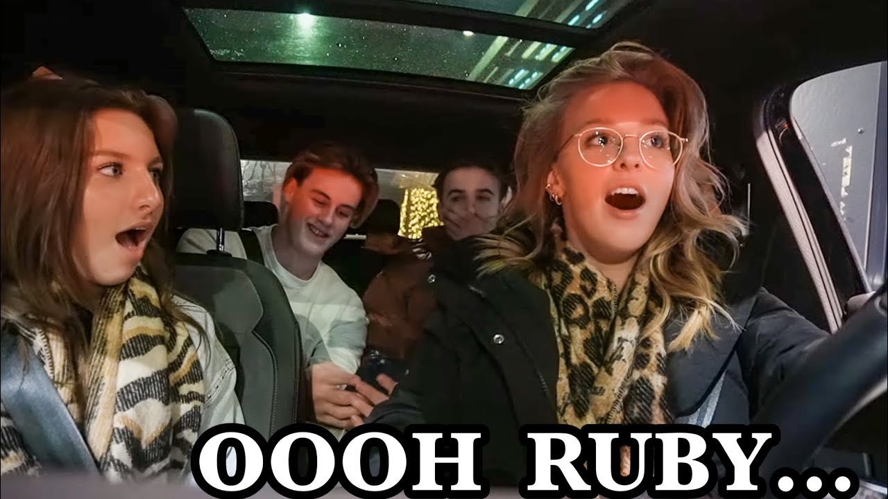 MET HET ZOOITJE NAAR DE MAC DRIVE #268 || KIYA