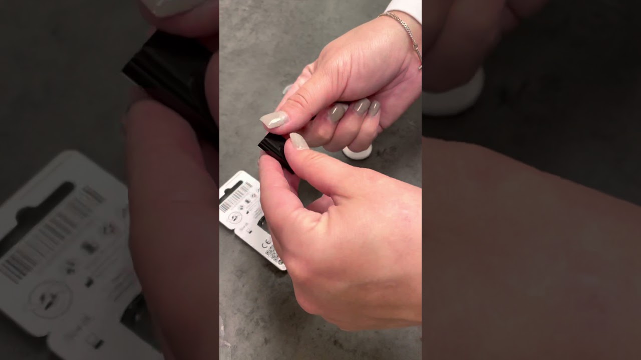Changing out Nucleus 7 disposable 675 batteries