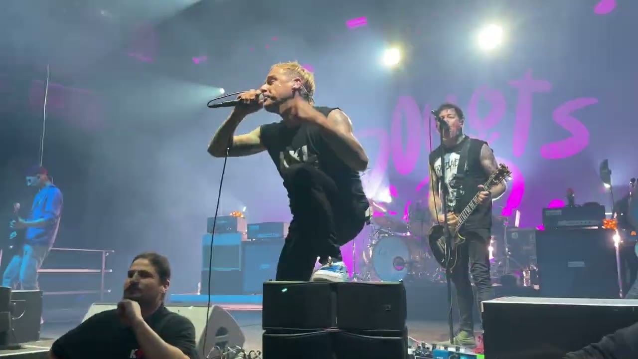 Donots – Ich mach nicht mehr mit (06.12.2023 – Bielefeld, Lokschuppen)