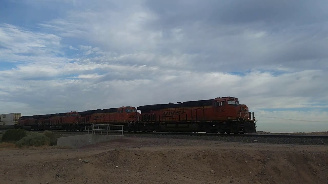 EB BNSF Domestic Intermodal Train At Lenwood CA! #bigbossrailfanner